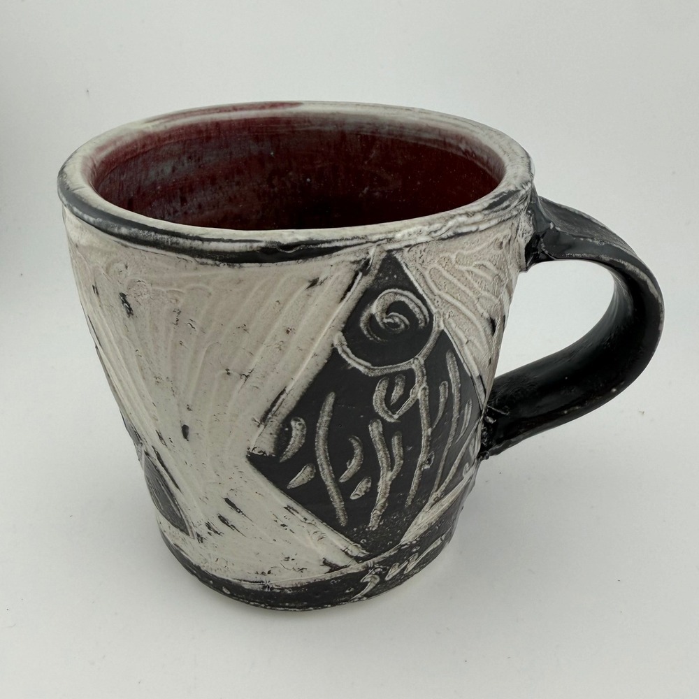 Handmade Studio Art Pottery Mug 3.25in Black Fish Abstract Sgraffito 1990